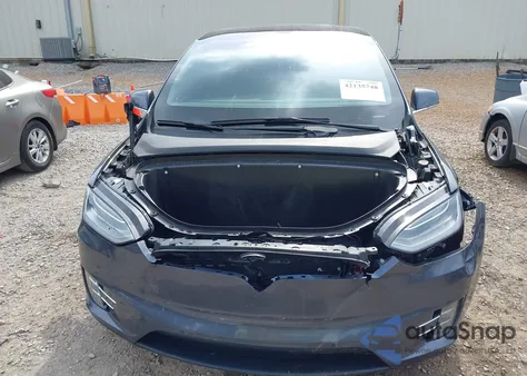 2019 Tesla Model X 100D/75D/Long Range/Standard Range z USA, uszkodzony, nr VIN 5YJXCDE27KF204354